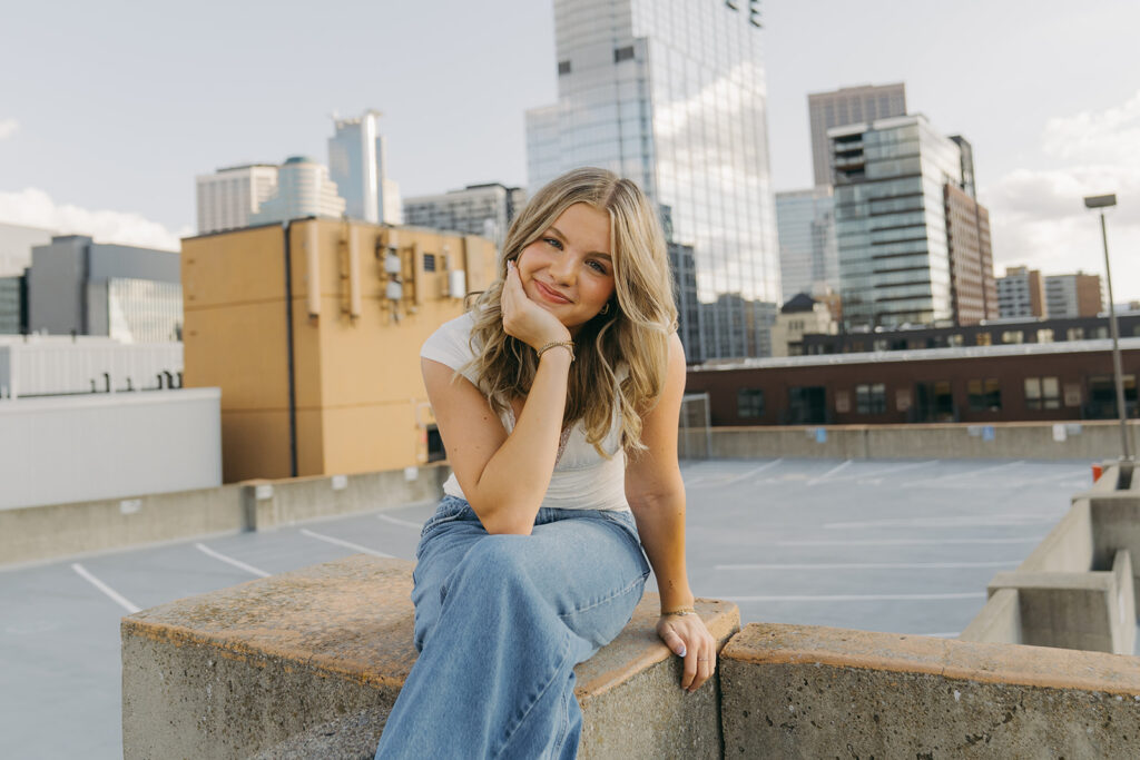 Senior pic ideas for the urban, feminine girl who loves Minneapolis